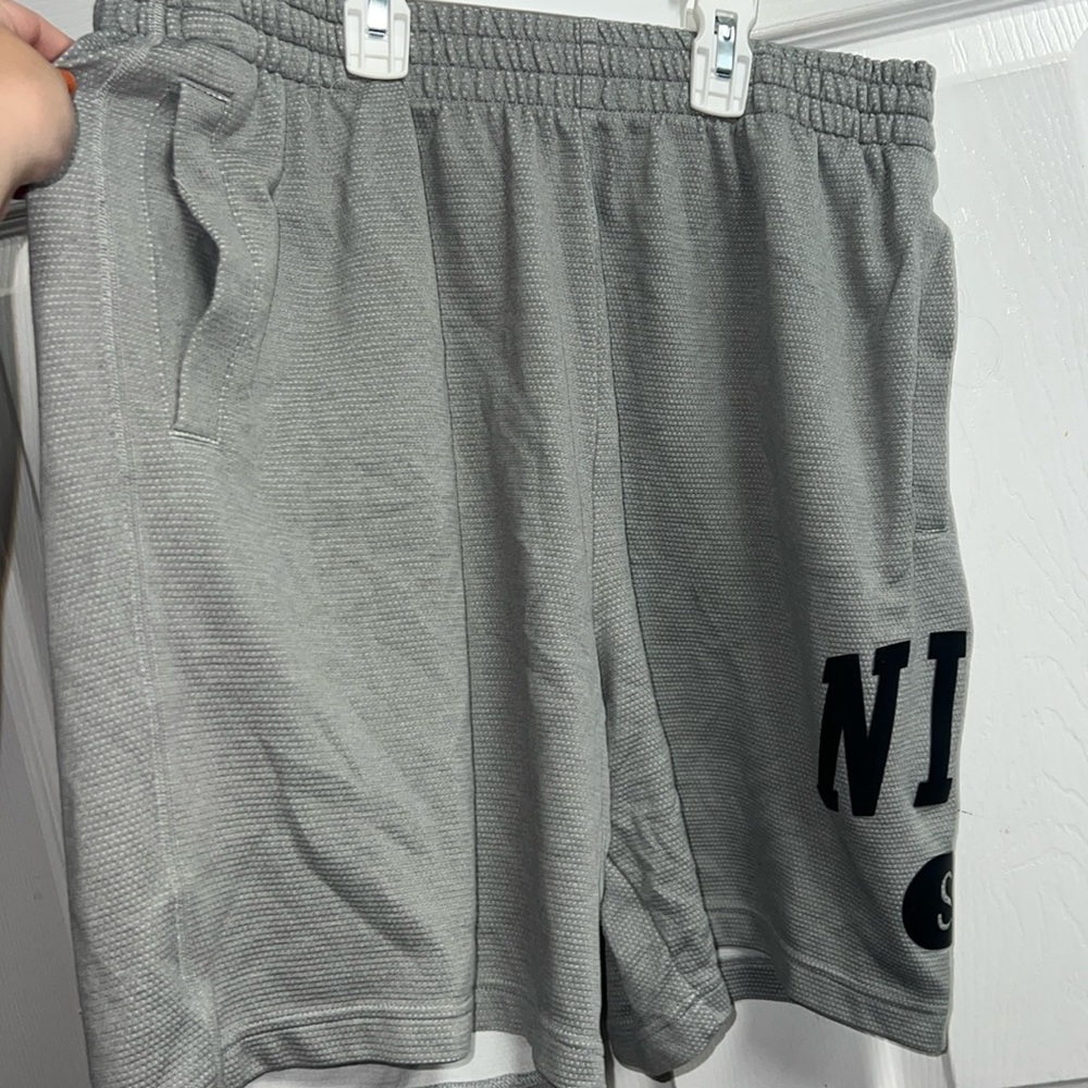 Nike Size Large Grey Shorts SB Great gently used condition